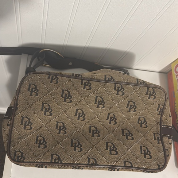 Authentic Dooney & Bourke Bag - Picture 5 of 5